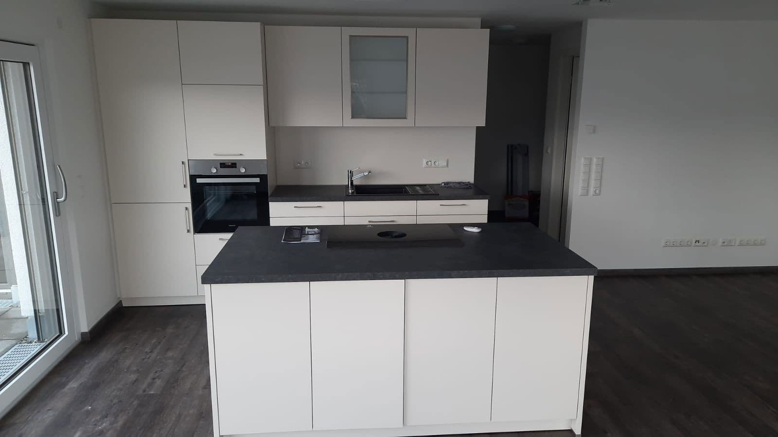 Prenájom bytu 3-izbový 101 m², Sersheim, Bádensko-Wurttembersko Prenájom bytu 3-izbový 101 m², Sersheim, Bádensko-Wurttembersko