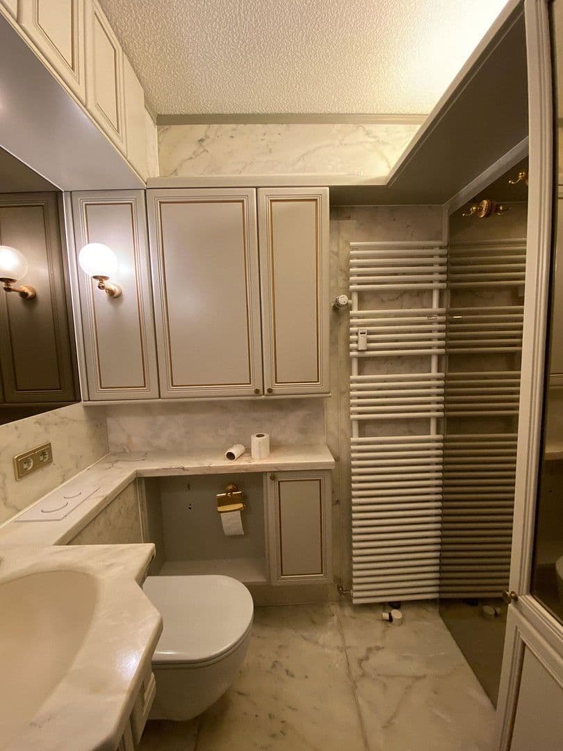 Prenájom bytu 3-izbový 124 m², Rengsdorf, Porýnie-Falcko Prenájom bytu 3-izbový 124 m², Rengsdorf, Porýnie-Falcko