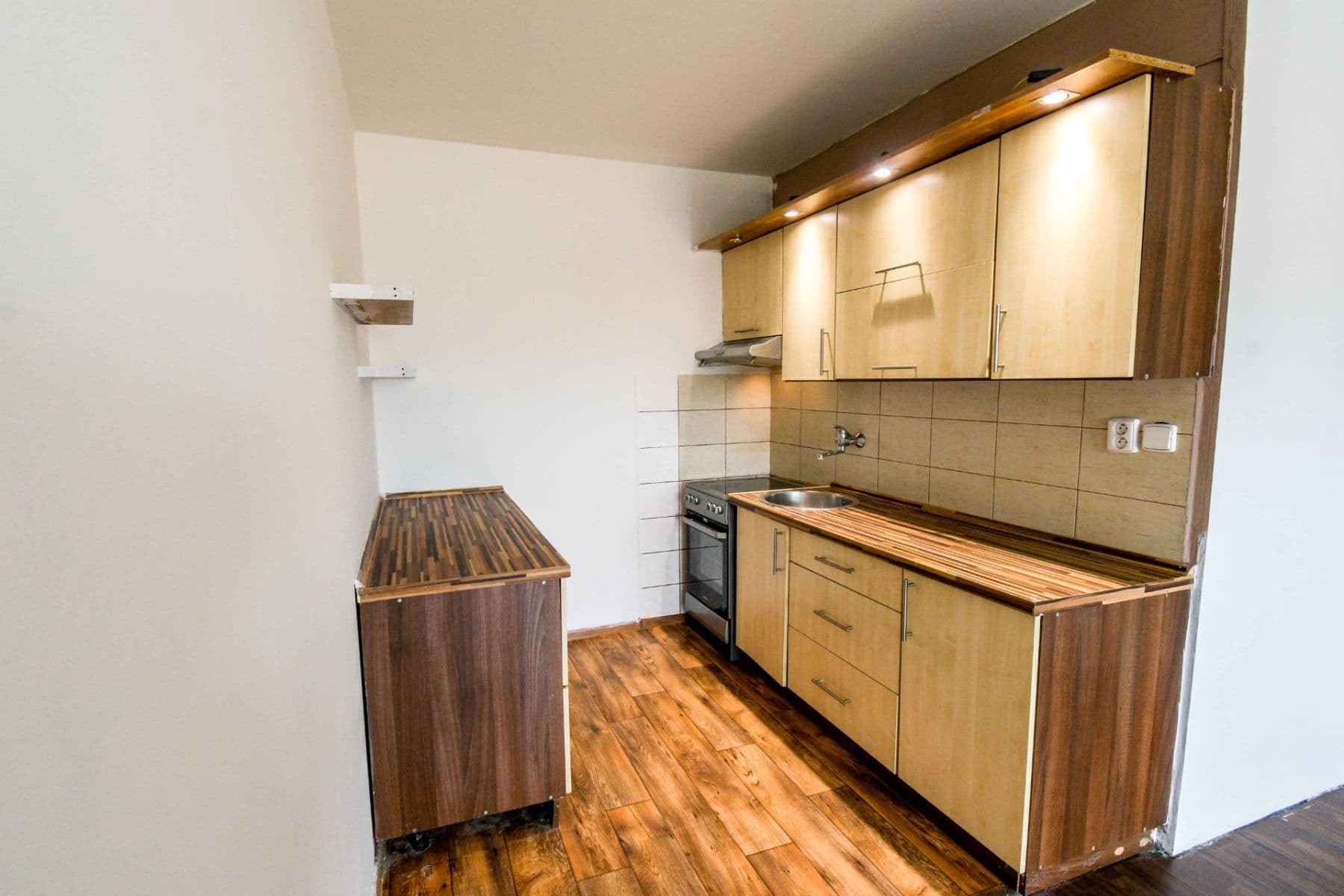 Predaj bytu 2-izbový 40 m², Nezvalova, Litoměřice, Ústecký kraj Predaj bytu 2-izbový 40 m², Nezvalova, Litoměřice, Ústecký kraj