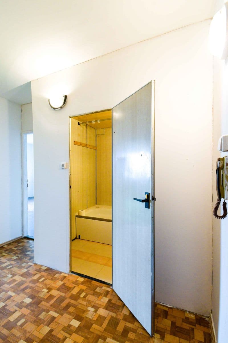 Predaj bytu 2-izbový 40 m², Nezvalova, Litoměřice, Ústecký kraj Predaj bytu 2-izbový 40 m², Nezvalova, Litoměřice, Ústecký kraj