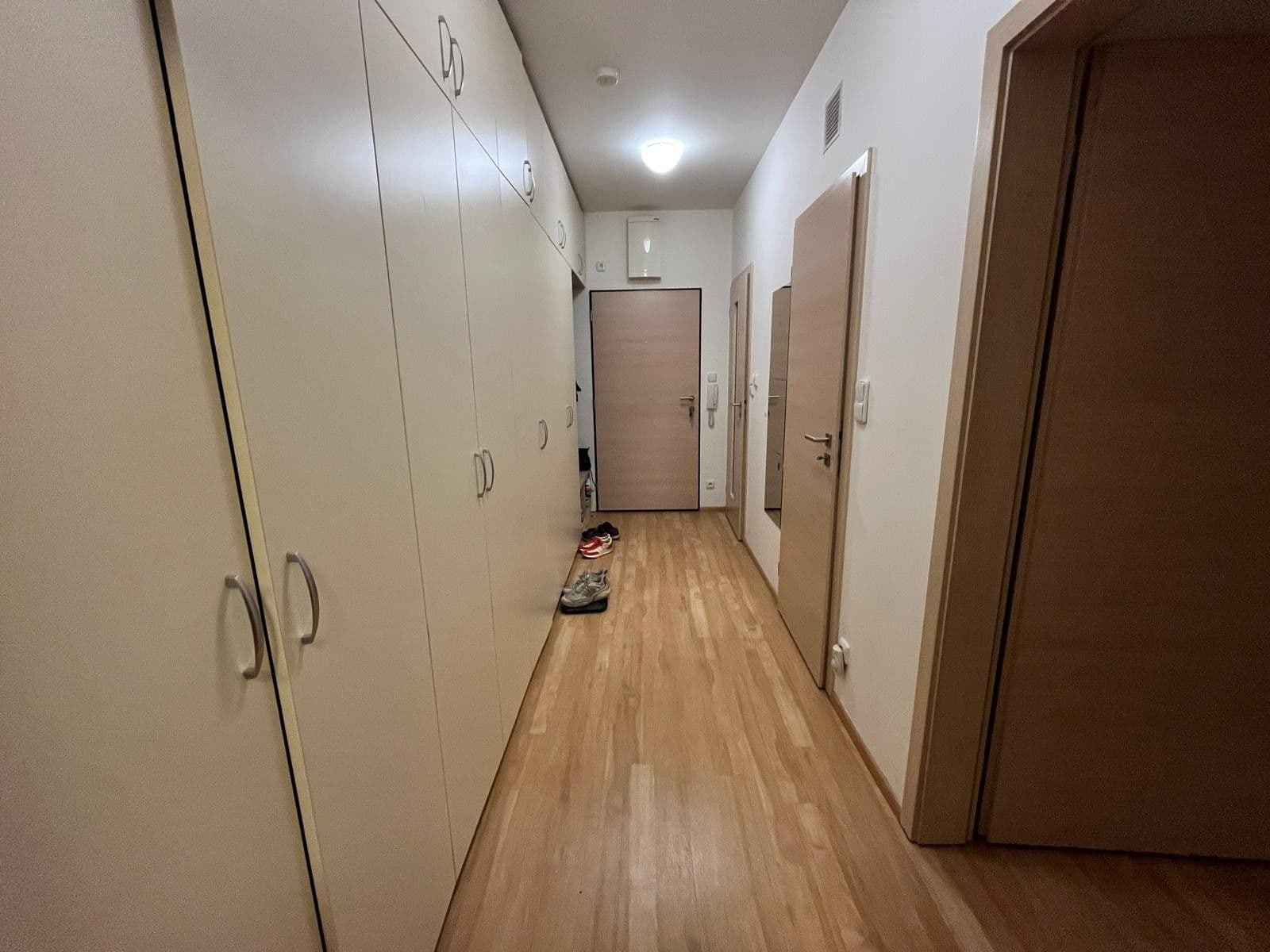 Prenájom bytu 2-izbový 53 m², Pod Harfou, Praha, Praha Prenájom bytu 2-izbový 53 m², Pod Harfou, Praha, Praha