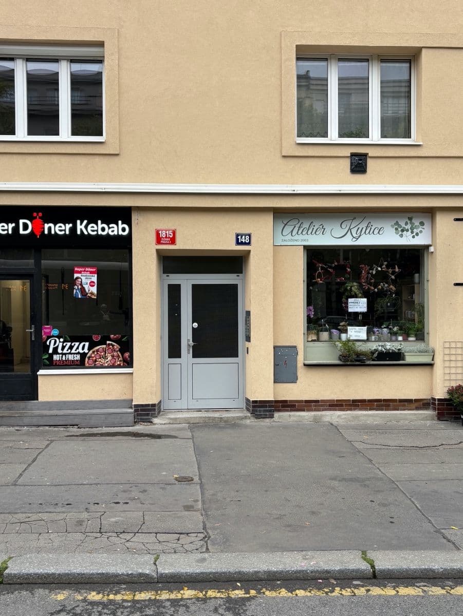 Prenájom bytu 2-izbový 43 m², Hartigova, Praha, Praha Prenájom bytu 2-izbový 43 m², Hartigova, Praha, Praha