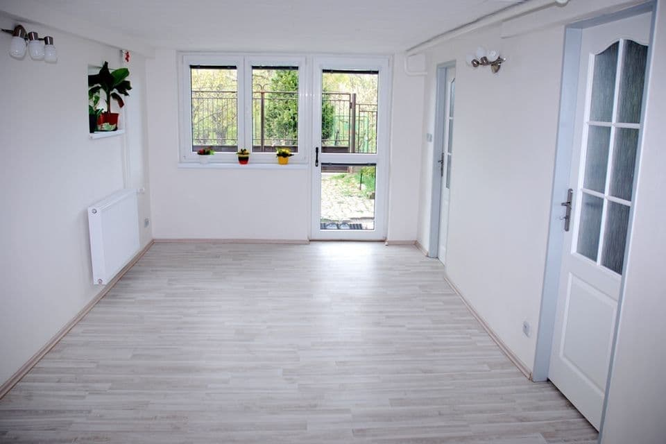 Prenájom bytu 2-izbový 45 m², Huberova, Praha, Praha Prenájom bytu 2-izbový 45 m², Huberova, Praha, Praha
