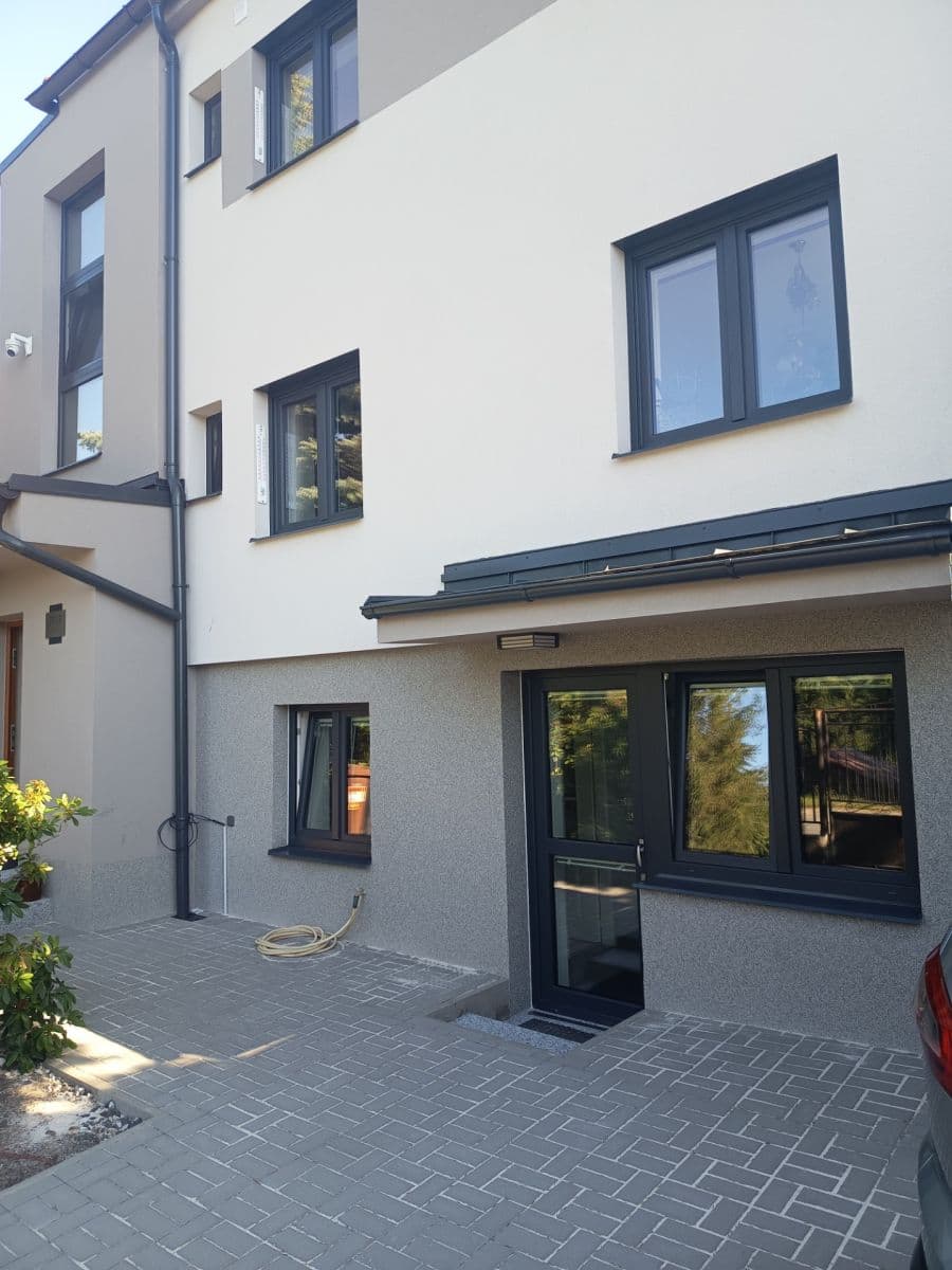Prenájom bytu 2-izbový 45 m², Huberova, Praha, Praha Prenájom bytu 2-izbový 45 m², Huberova, Praha, Praha