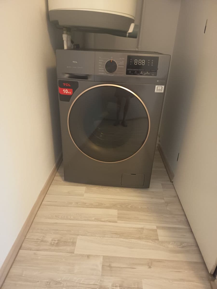 Prenájom bytu 2-izbový 45 m², Huberova, Praha, Praha Prenájom bytu 2-izbový 45 m², Huberova, Praha, Praha