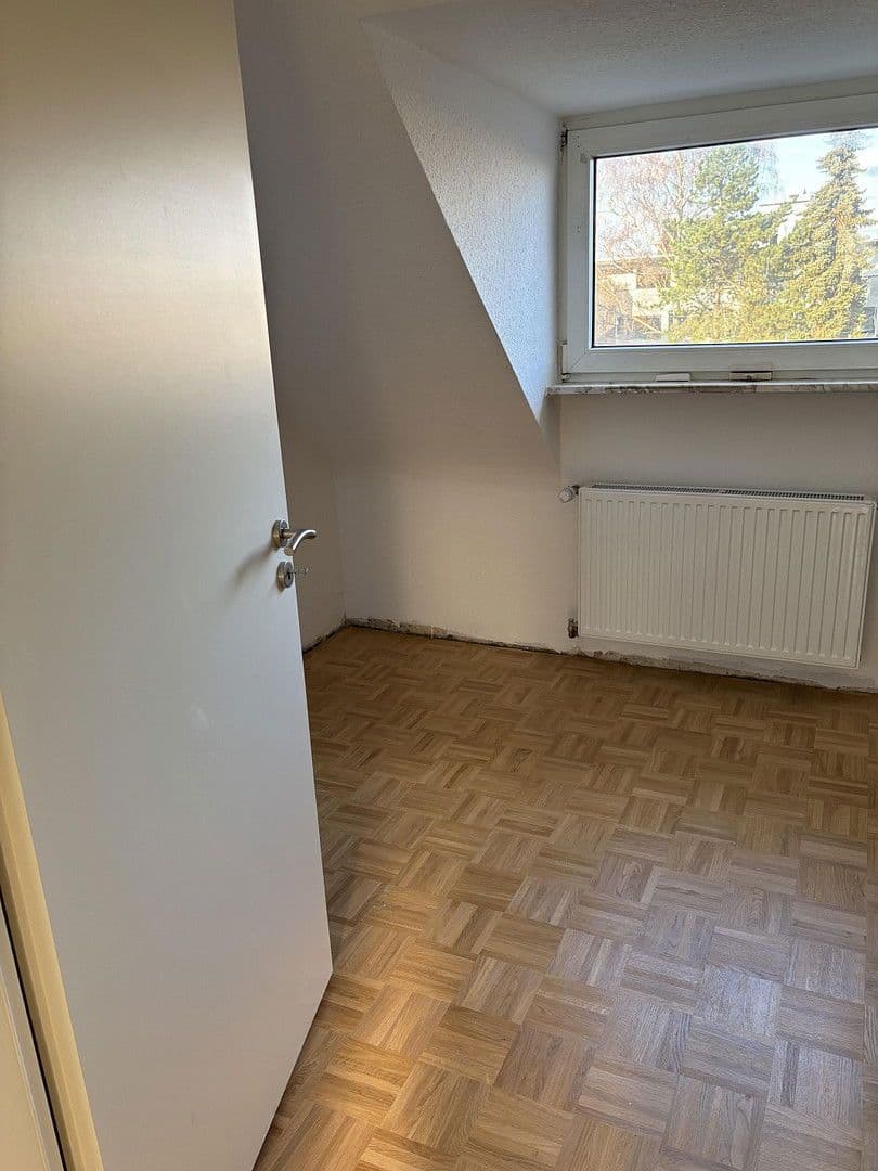 Prenájom bytu 3-izbový 74 m², Langenfeld (Rheinland), Severné Porýnie - Westfálsko Prenájom bytu 3-izbový 74 m², Langenfeld (Rheinland), Severné Porýnie - Westfálsko