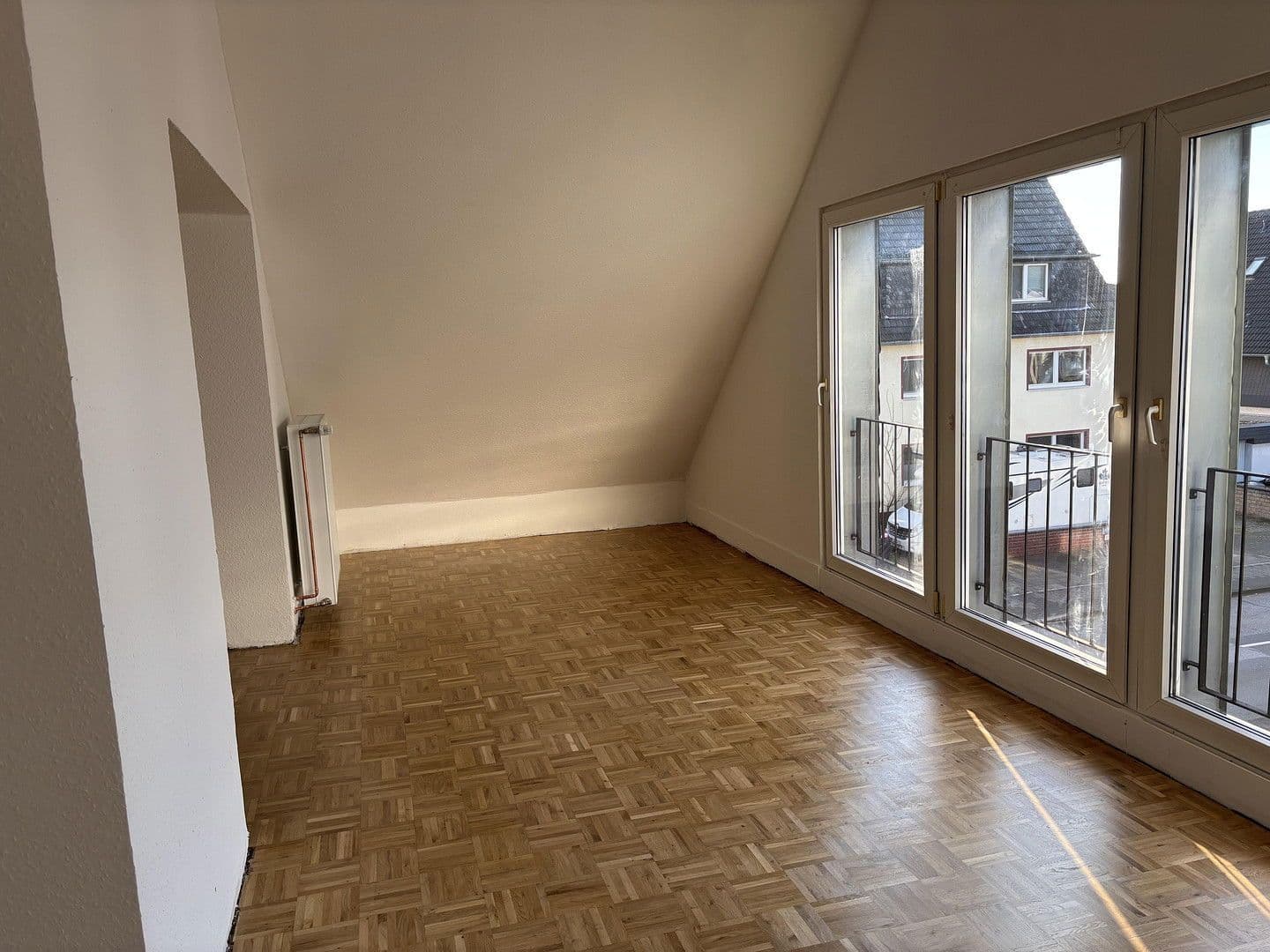 Prenájom bytu 3-izbový 74 m², Langenfeld (Rheinland), Severné Porýnie - Westfálsko Prenájom bytu 3-izbový 74 m², Langenfeld (Rheinland), Severné Porýnie - Westfálsko