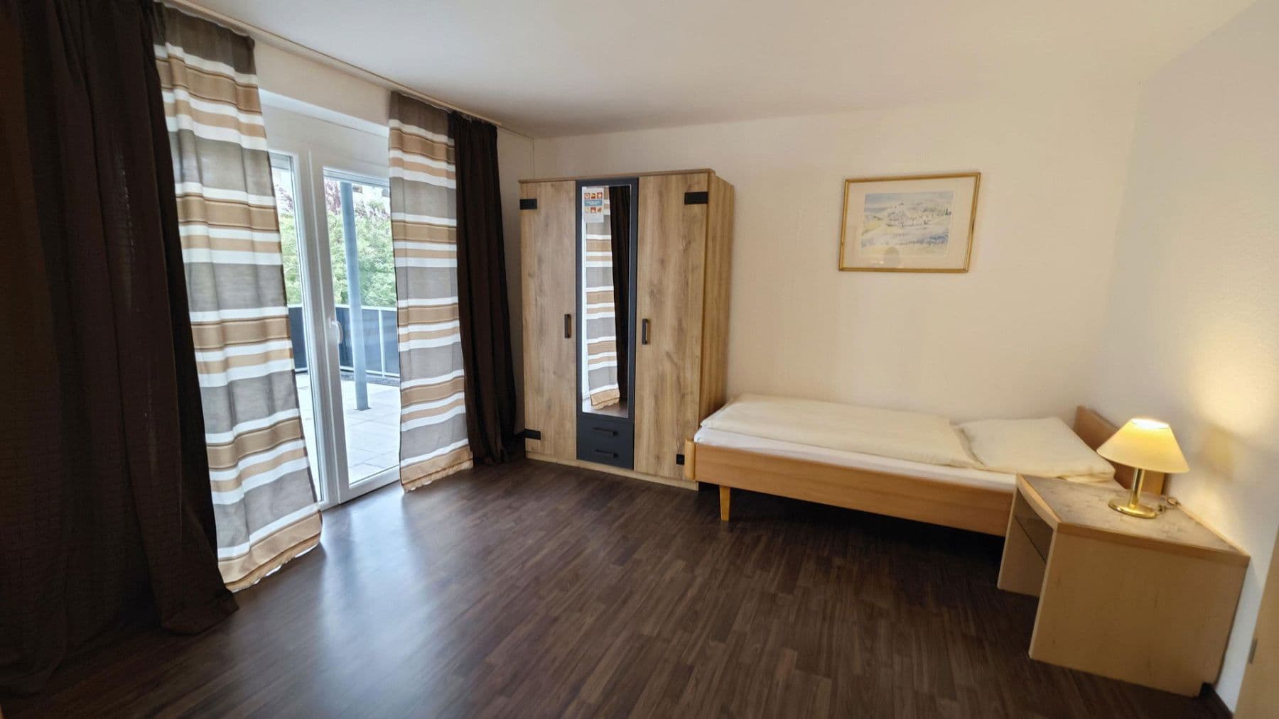 Prenájom bytu 4-izbový 87 m², Balingen, Bádensko-Wurttembersko Prenájom bytu 4-izbový 87 m², Balingen, Bádensko-Wurttembersko