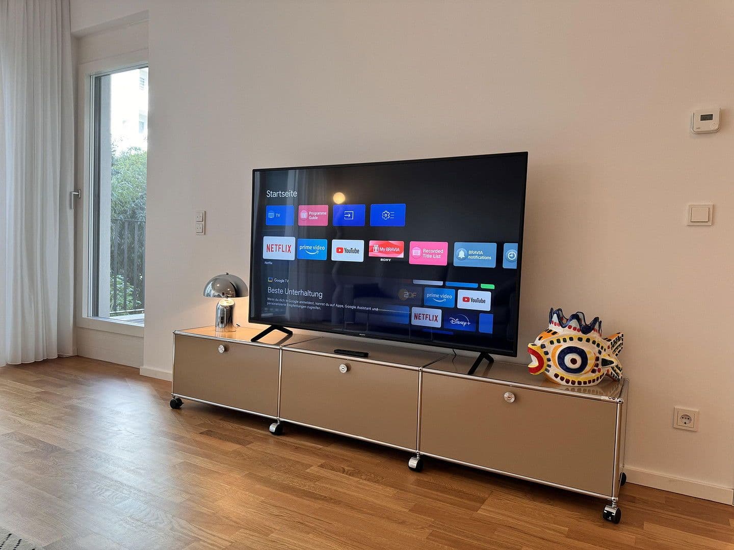 Prenájom bytu 2-izbový 77 m², Pariser Straße 23, Berlin, Berlín Prenájom bytu 2-izbový 77 m², Pariser Straße 23, Berlin, Berlín