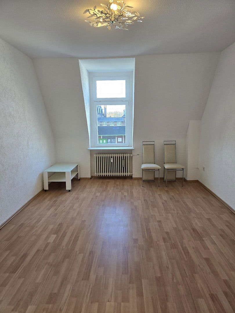 Prenájom bytu 4-izbový 75 m², Wiescherstraße 9, Wuppertal, Severné Porýnie - Westfálsko Prenájom bytu 4-izbový 75 m², Wiescherstraße 9, Wuppertal, Severné Porýnie - Westfálsko