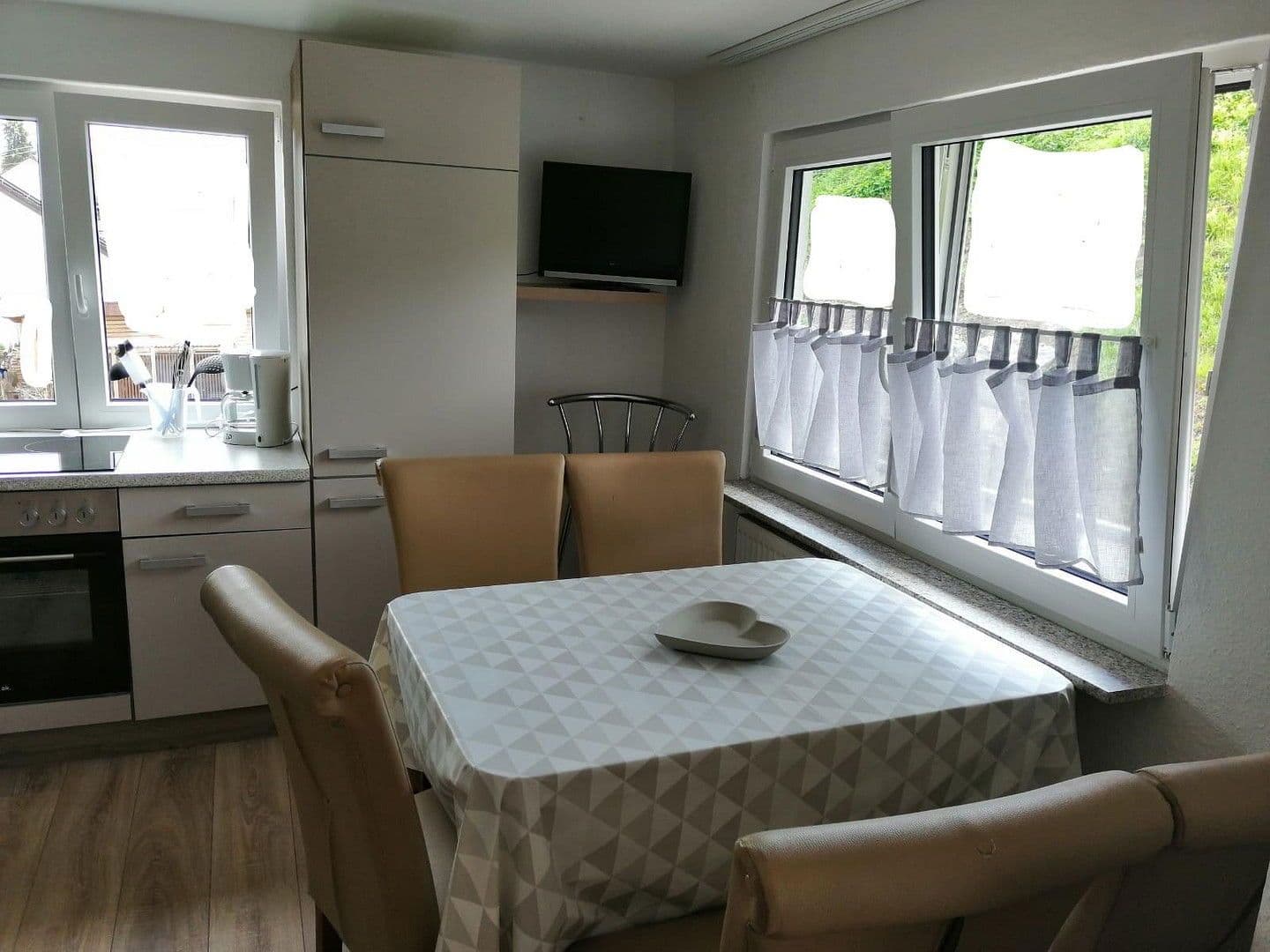 Predaj domu 79 m², pozemek 878 m², Epfendorf, Bádensko-Wurttembersko Predaj domu 79 m², pozemek 878 m², Epfendorf, Bádensko-Wurttembersko