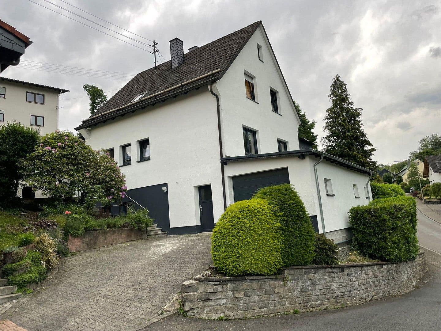 Predaj domu 94 m², pozemek 699 m², Bindweider Straße 13, Steinebach/Sieg, Porýnie-Falcko Predaj domu 94 m², pozemek 699 m², Bindweider Straße 13, Steinebach/Sieg, Porýnie-Falcko
