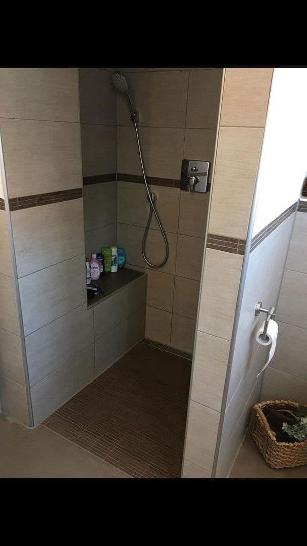 Predaj domu 94 m², pozemek 699 m², Bindweider Straße 13, Steinebach/Sieg, Porýnie-Falcko Predaj domu 94 m², pozemek 699 m², Bindweider Straße 13, Steinebach/Sieg, Porýnie-Falcko