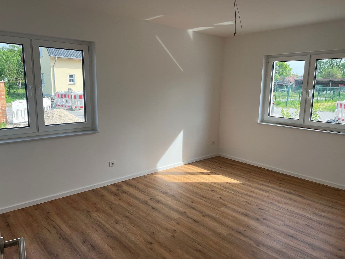 Prenájom bytu 2-izbový 74 m², Mittenwalde, Brandenbursko Prenájom bytu 2-izbový 74 m², Mittenwalde, Brandenbursko