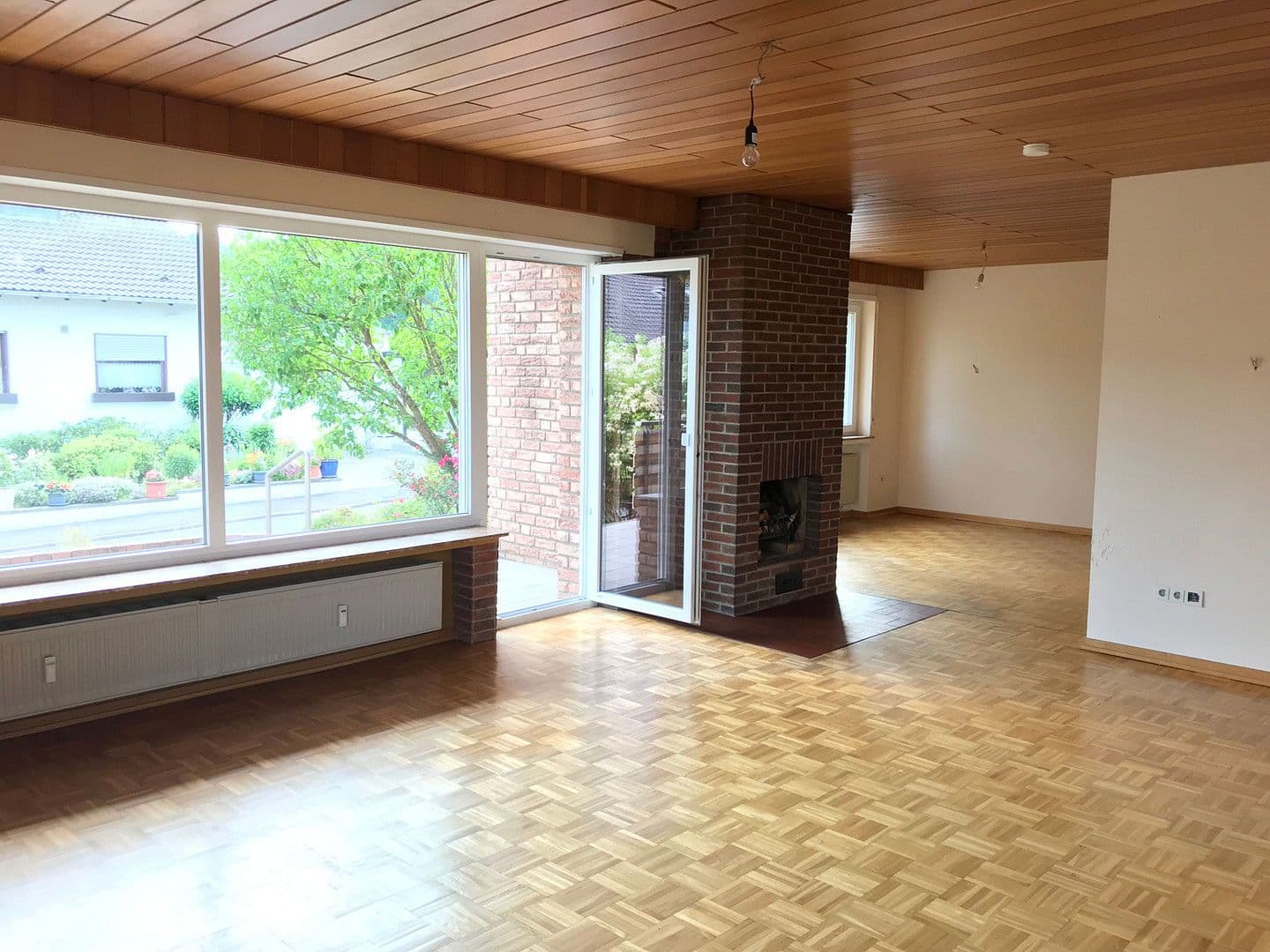 Prenájom bytu 3-izbový 112 m², Pitzenbüsch, Kradenbach, Porýnie-Falcko Prenájom bytu 3-izbový 112 m², Pitzenbüsch, Kradenbach, Porýnie-Falcko