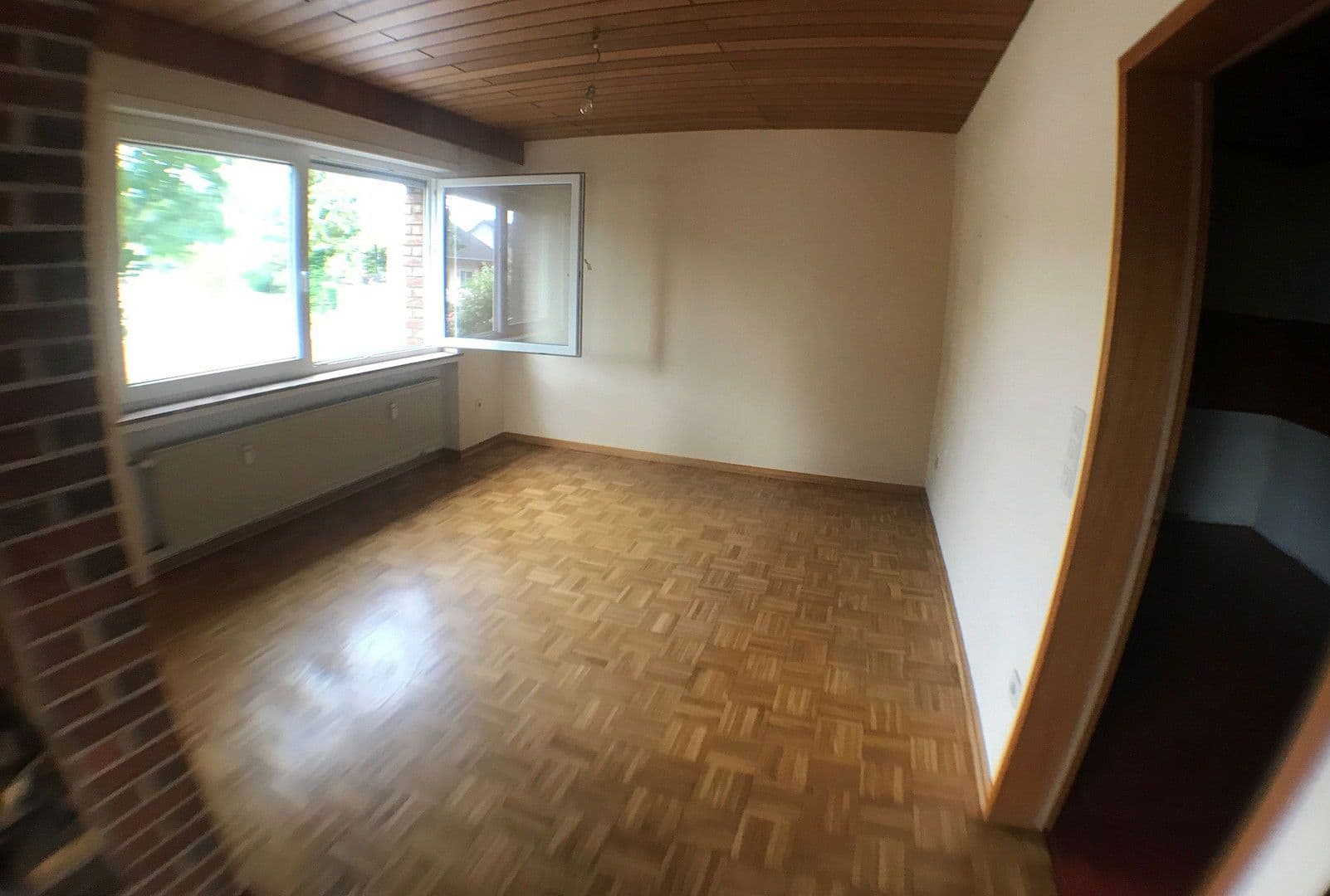 Prenájom bytu 3-izbový 112 m², Pitzenbüsch, Kradenbach, Porýnie-Falcko Prenájom bytu 3-izbový 112 m², Pitzenbüsch, Kradenbach, Porýnie-Falcko