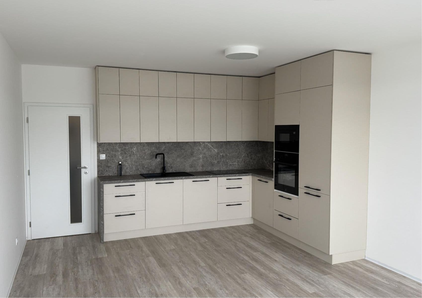 Prenájom bytu 2-izbový 60 m², Za Lidkou, Kutná Hora, Středočeský kraj Prenájom bytu 2-izbový 60 m², Za Lidkou, Kutná Hora, Středočeský kraj