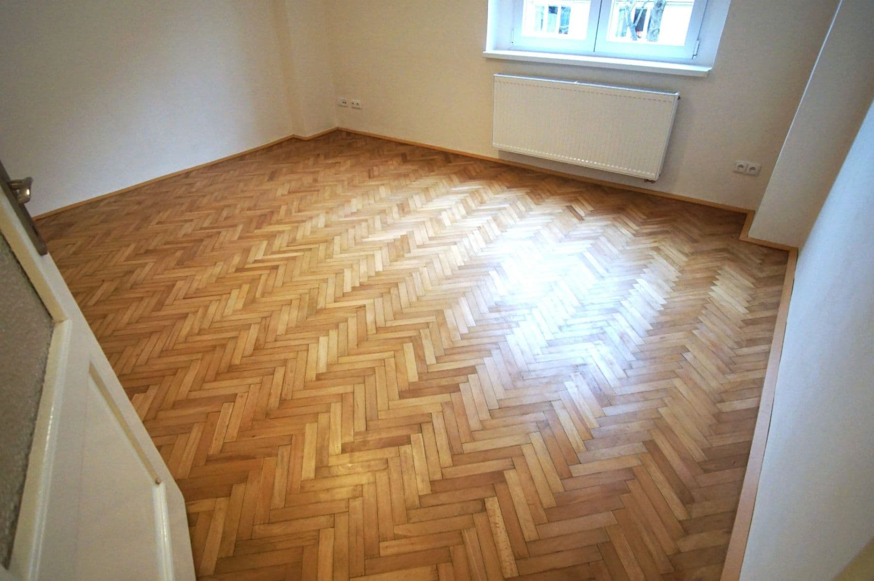 Prenájom bytu 3-izbový 58 m², Biskupcova, Praha, Praha Prenájom bytu 3-izbový 58 m², Biskupcova, Praha, Praha