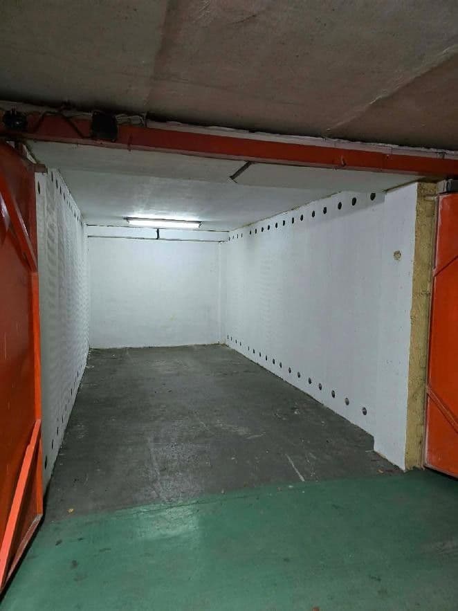 Prenájom garáže 18 m², Písečná, Praha, Praha Prenájom garáže 18 m², Písečná, Praha, Praha