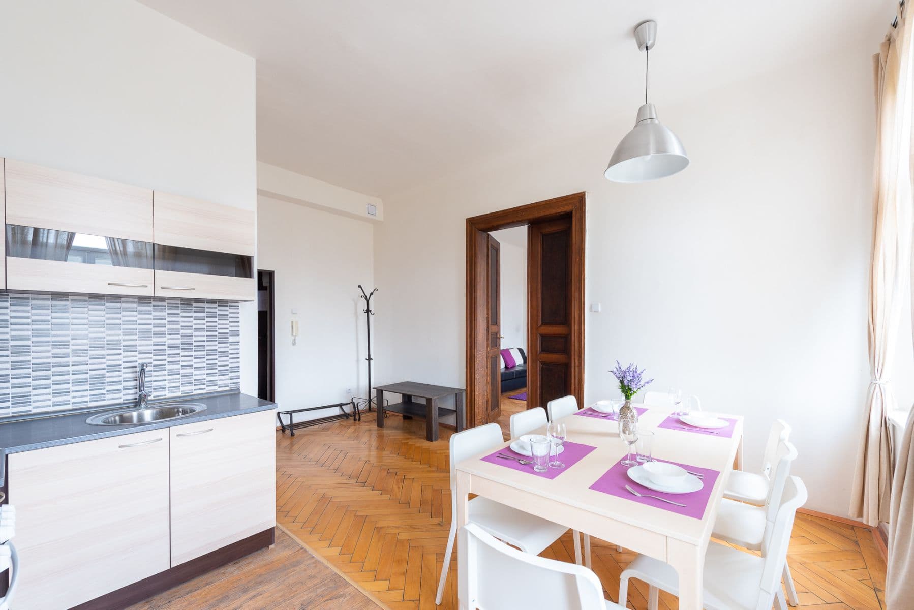 Prenájom bytu 74 m², Těšnov, Praha, Praha Prenájom bytu 74 m², Těšnov, Praha, Praha