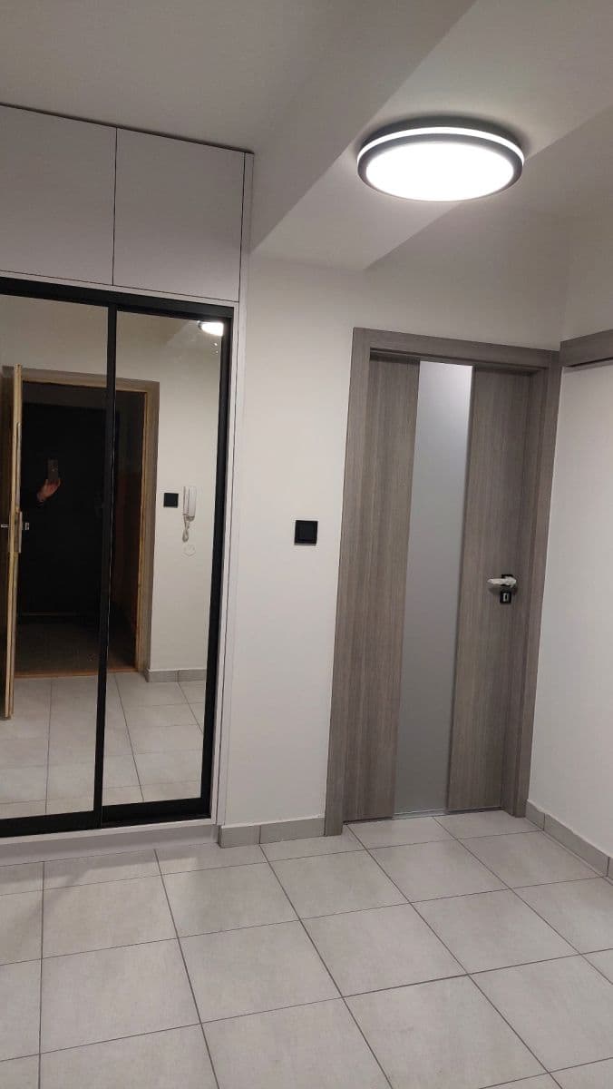 Prenájom bytu 3-izbový 74 m², Dukelská, Ústí nad Orlicí, Pardubický kraj Prenájom bytu 3-izbový 74 m², Dukelská, Ústí nad Orlicí, Pardubický kraj