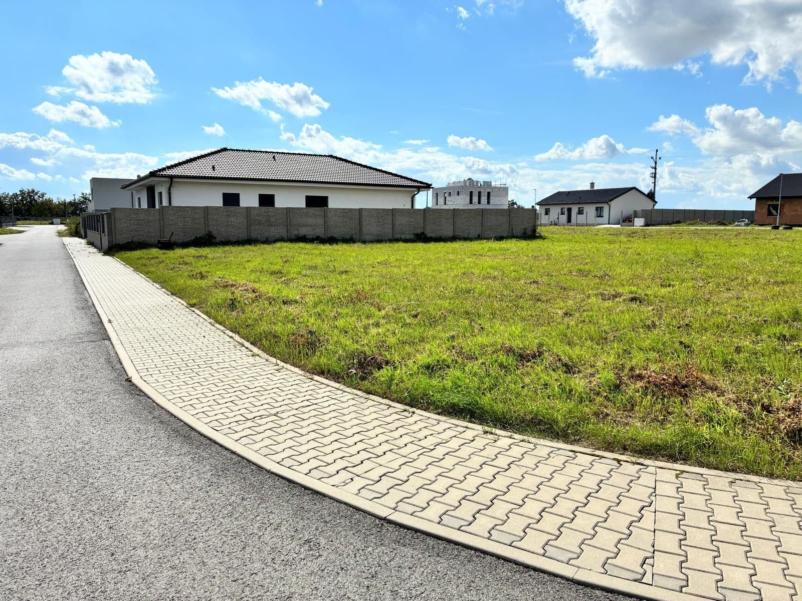 Predaj pozemku 751 m², Jizerní Vtelno, Středočeský kraj Predaj pozemku 751 m², Jizerní Vtelno, Středočeský kraj