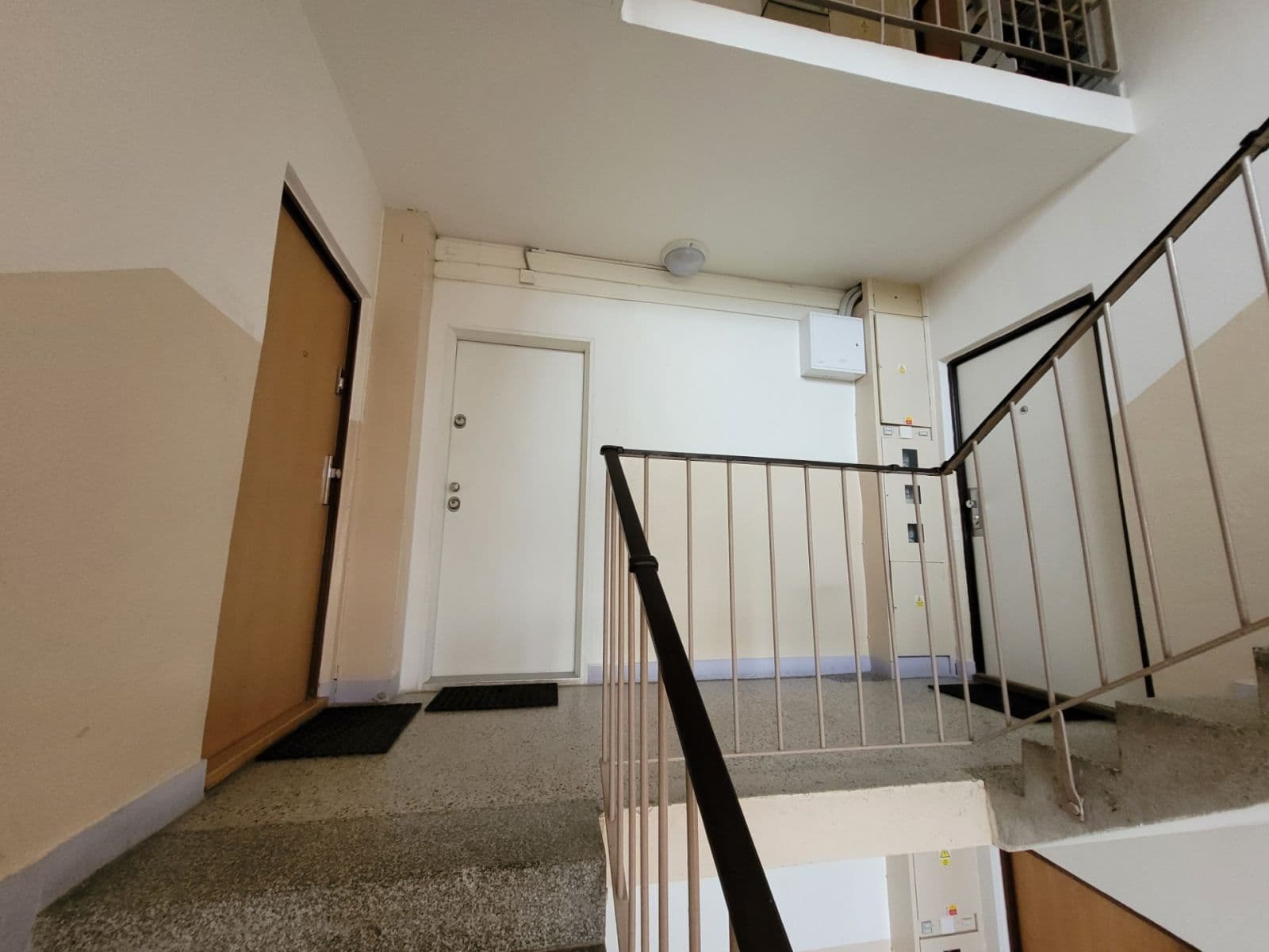 Prenájom bytu 1-izbový 35 m², Dvořišťská, Praha, Praha Prenájom bytu 1-izbový 35 m², Dvořišťská, Praha, Praha