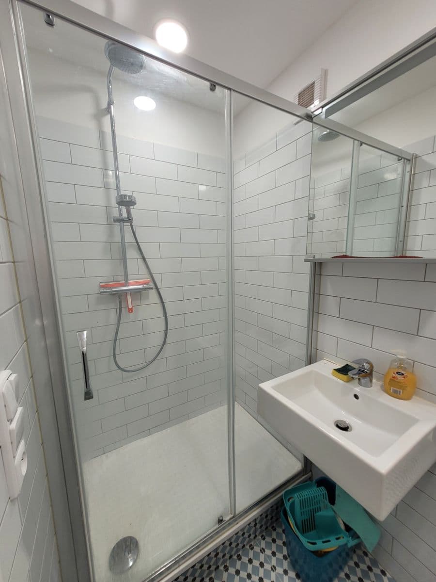 Prenájom bytu 1-izbový 35 m², Dvořišťská, Praha, Praha Prenájom bytu 1-izbový 35 m², Dvořišťská, Praha, Praha