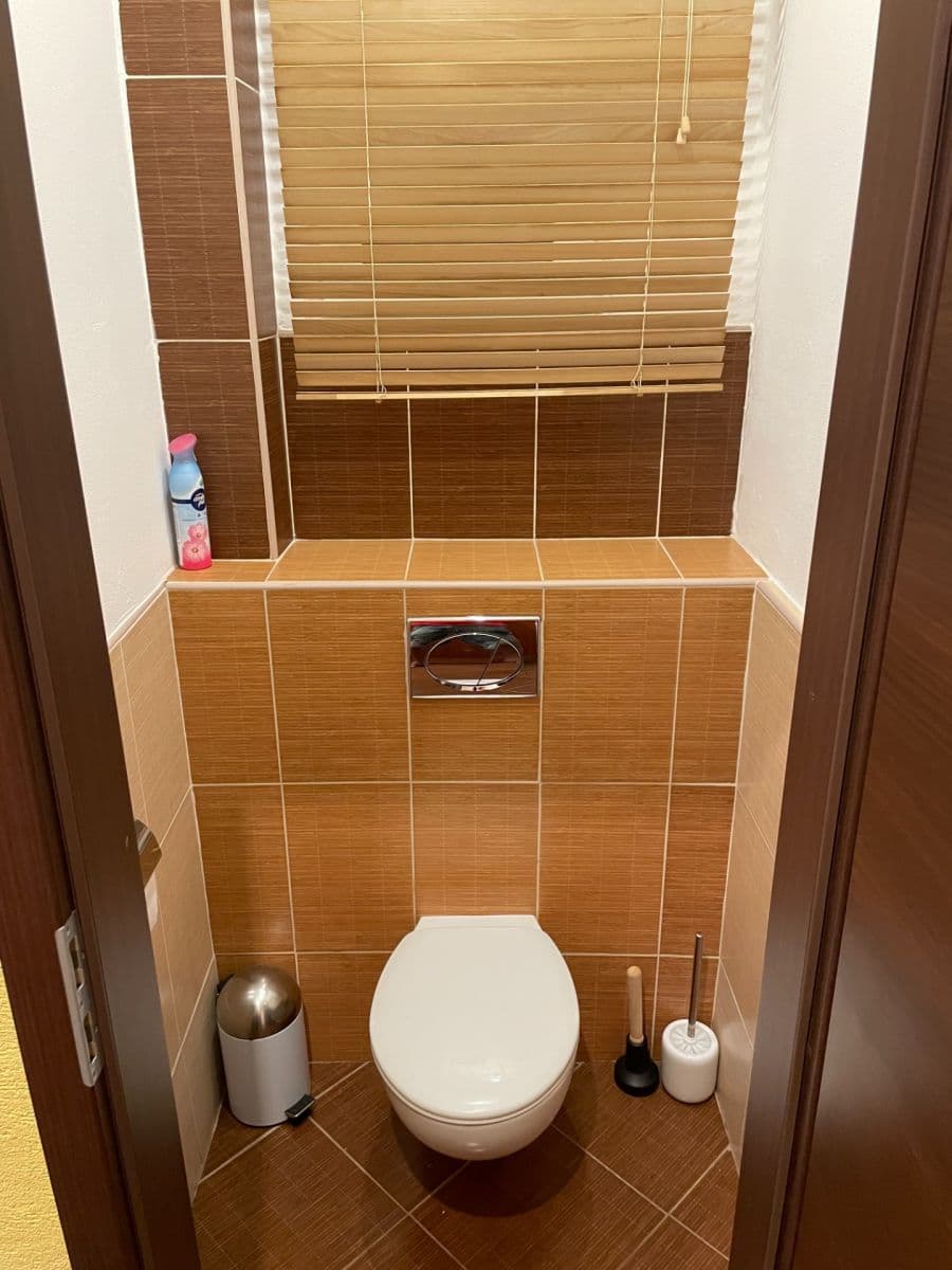 Predaj bytu Garsoniéra 40 m², Obchodná, Bratislava - mestská časť Staré Mesto, Bratislavský kraj Predaj bytu Garsoniéra 40 m², Obchodná, Bratislava - mestská časť Staré Mesto, Bratislavský kraj