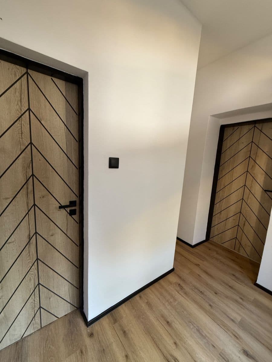Prenájom bytu 1-izbový 30 m², Podhorská, Jablonec nad Nisou, Liberecký kraj Prenájom bytu 1-izbový 30 m², Podhorská, Jablonec nad Nisou, Liberecký kraj