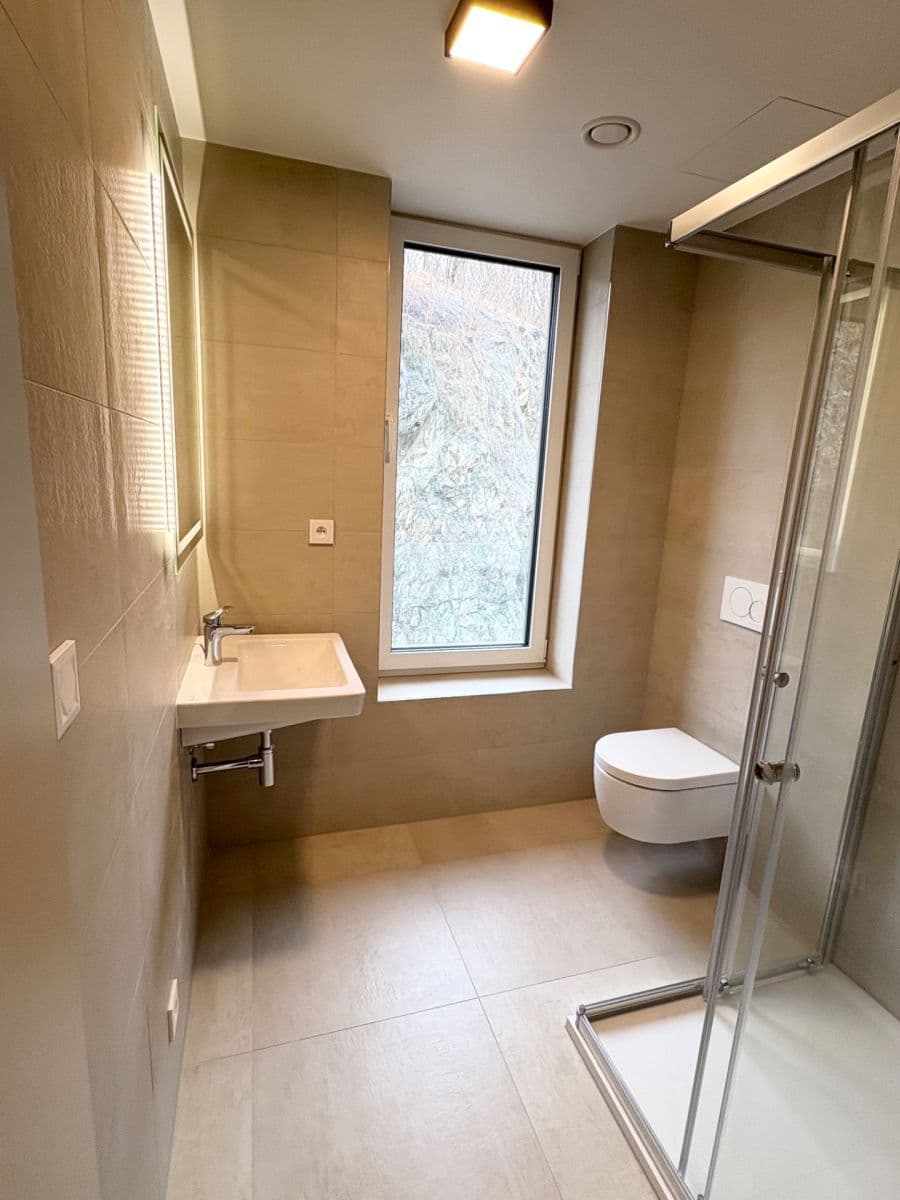 Prenájom bytu 1-izbový 25 m², Bystrcká, Brno, Jihomoravský kraj Prenájom bytu 1-izbový 25 m², Bystrcká, Brno, Jihomoravský kraj