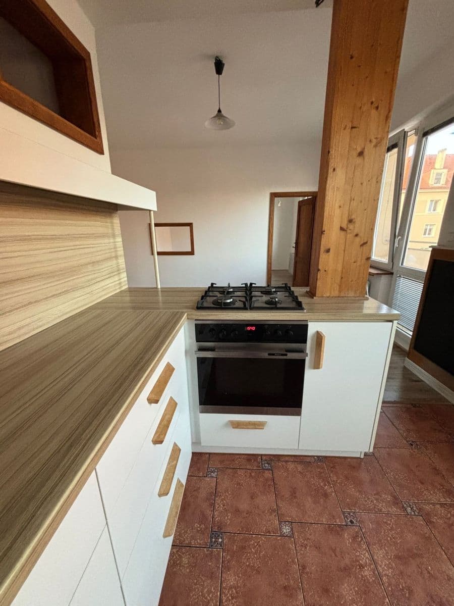 Prenájom bytu 2-izbový 50 m², K. H. Máchy, Příbram, Středočeský kraj Prenájom bytu 2-izbový 50 m², K. H. Máchy, Příbram, Středočeský kraj