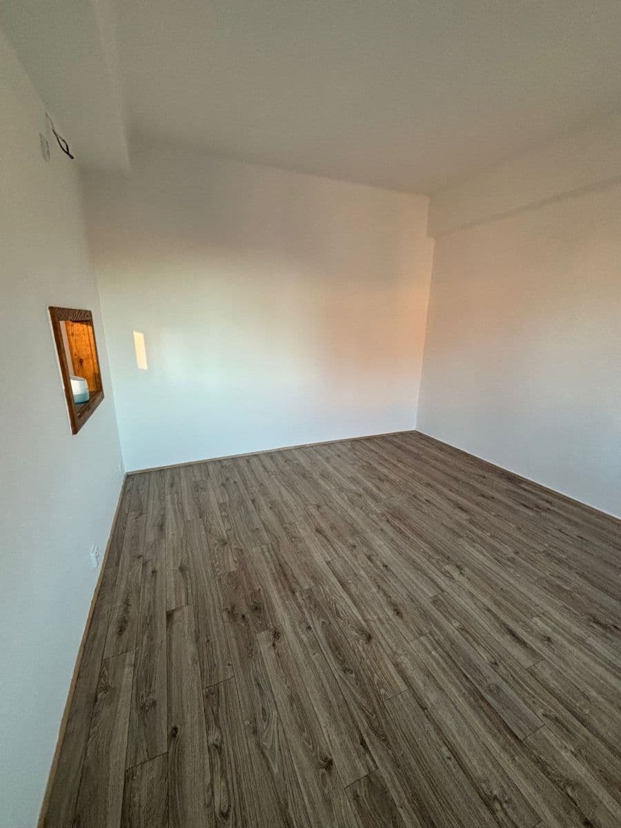 Prenájom bytu 2-izbový 50 m², K. H. Máchy, Příbram, Středočeský kraj Prenájom bytu 2-izbový 50 m², K. H. Máchy, Příbram, Středočeský kraj