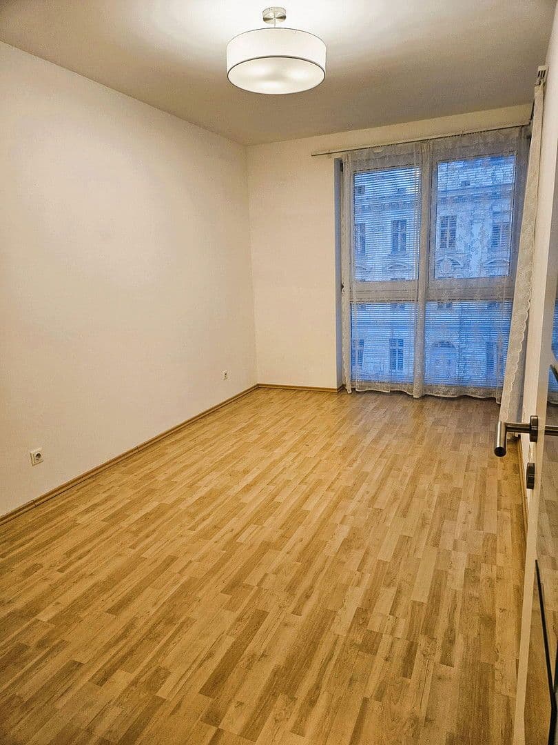 Prenájom bytu 2-izbový 56 m², Wien, Viedeň Prenájom bytu 2-izbový 56 m², Wien, Viedeň