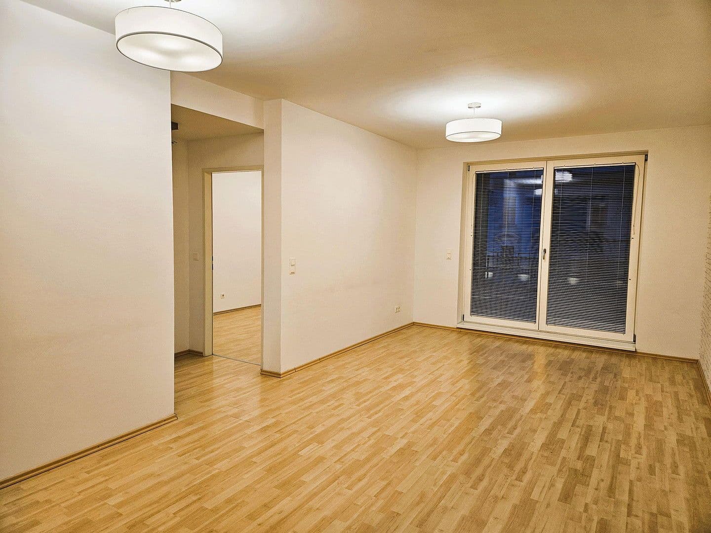 Prenájom bytu 2-izbový 56 m², Wien, Viedeň Prenájom bytu 2-izbový 56 m², Wien, Viedeň