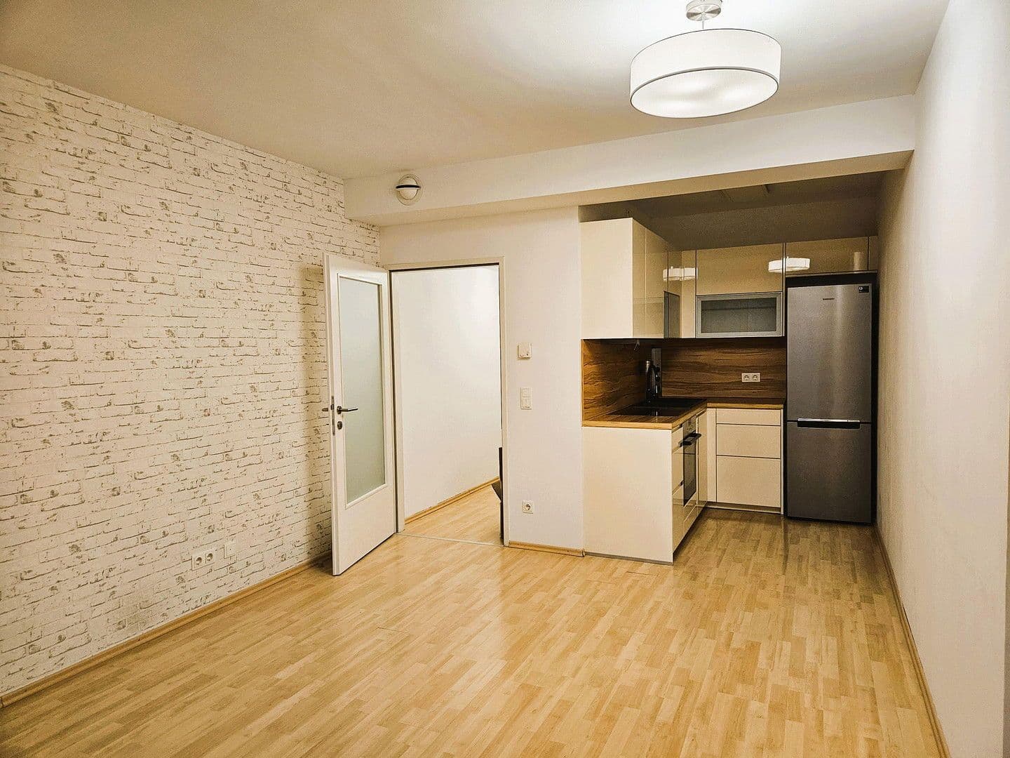 Prenájom bytu 2-izbový 56 m², Wien, Viedeň Prenájom bytu 2-izbový 56 m², Wien, Viedeň