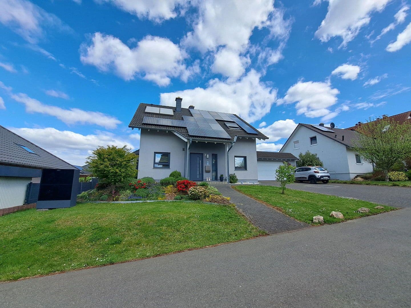 Predaj domu 126 m², pozemek 726 m², Keltenweg 2, Osburg, Porýnie-Falcko Predaj domu 126 m², pozemek 726 m², Keltenweg 2, Osburg, Porýnie-Falcko