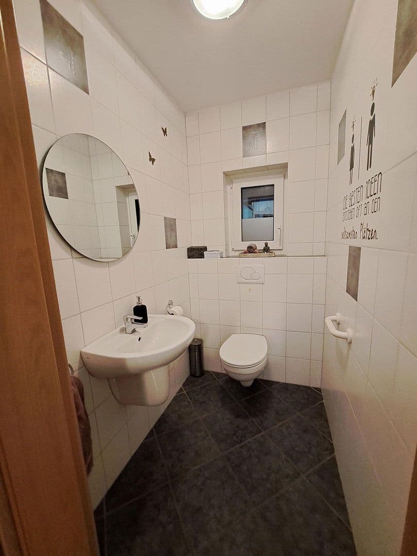 Predaj domu 126 m², pozemek 726 m², Keltenweg 2, Osburg, Porýnie-Falcko Predaj domu 126 m², pozemek 726 m², Keltenweg 2, Osburg, Porýnie-Falcko