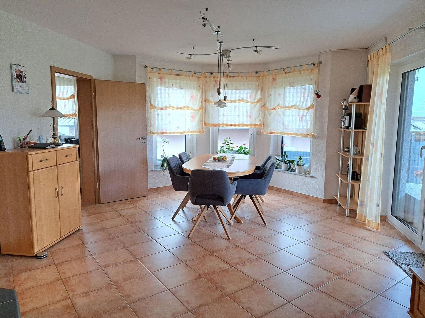 Predaj domu 126 m², pozemek 726 m², Keltenweg 2, Osburg, Porýnie-Falcko Predaj domu 126 m², pozemek 726 m², Keltenweg 2, Osburg, Porýnie-Falcko