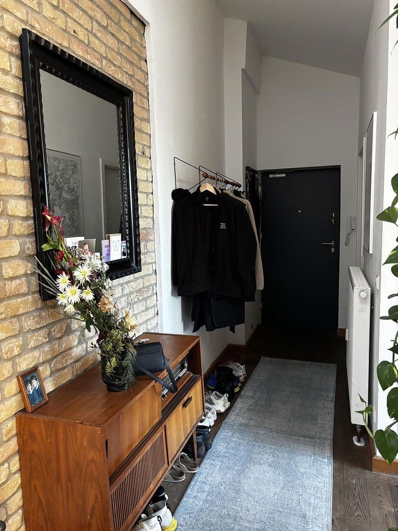 Prenájom bytu 3-izbový 135 m², Badstr. 61, Berlin, Berlín Prenájom bytu 3-izbový 135 m², Badstr. 61, Berlin, Berlín