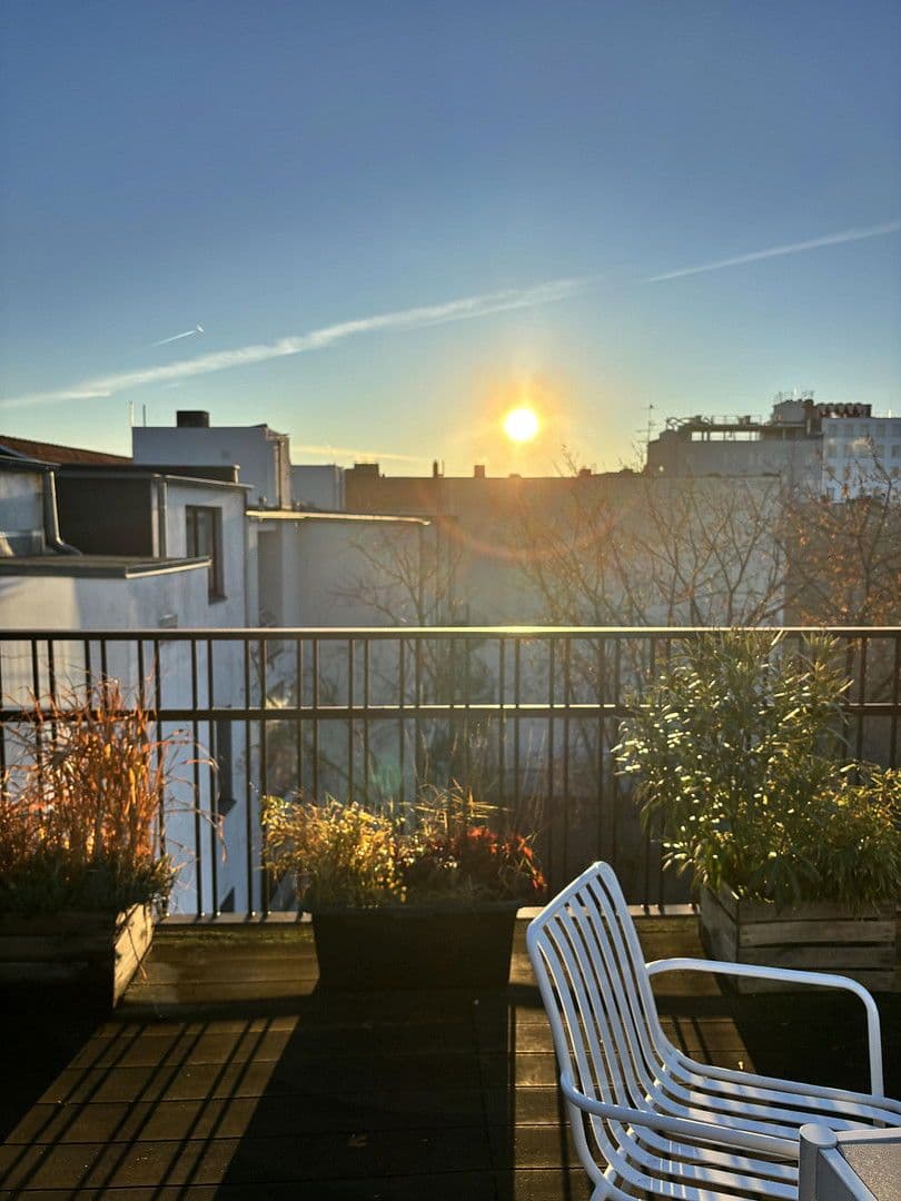 Prenájom bytu 3-izbový 135 m², Badstr. 61, Berlin, Berlín Prenájom bytu 3-izbový 135 m², Badstr. 61, Berlin, Berlín