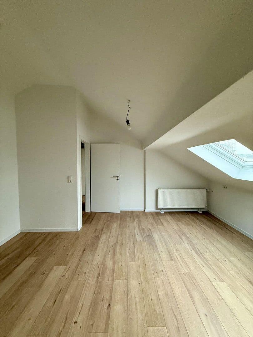 Prenájom bytu 2-izbový 85 m², Gartenstraße 30, Ludwigshafen am Rhein, Porýnie-Falcko Prenájom bytu 2-izbový 85 m², Gartenstraße 30, Ludwigshafen am Rhein, Porýnie-Falcko