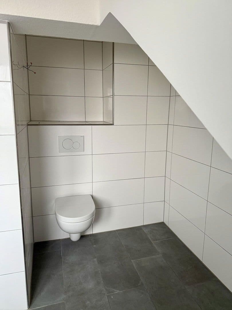 Prenájom bytu 2-izbový 85 m², Gartenstraße 30, Ludwigshafen am Rhein, Porýnie-Falcko Prenájom bytu 2-izbový 85 m², Gartenstraße 30, Ludwigshafen am Rhein, Porýnie-Falcko