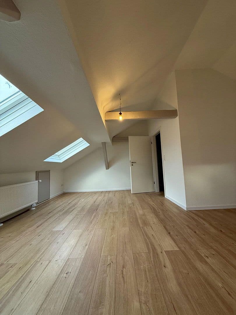 Prenájom bytu 2-izbový 85 m², Gartenstraße 30, Ludwigshafen am Rhein, Porýnie-Falcko Prenájom bytu 2-izbový 85 m², Gartenstraße 30, Ludwigshafen am Rhein, Porýnie-Falcko