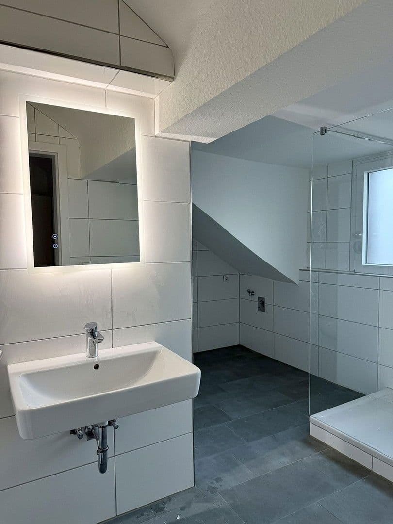 Prenájom bytu 2-izbový 85 m², Gartenstraße 30, Ludwigshafen am Rhein, Porýnie-Falcko Prenájom bytu 2-izbový 85 m², Gartenstraße 30, Ludwigshafen am Rhein, Porýnie-Falcko