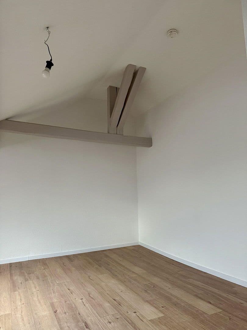 Prenájom bytu 2-izbový 85 m², Gartenstraße 30, Ludwigshafen am Rhein, Porýnie-Falcko Prenájom bytu 2-izbový 85 m², Gartenstraße 30, Ludwigshafen am Rhein, Porýnie-Falcko