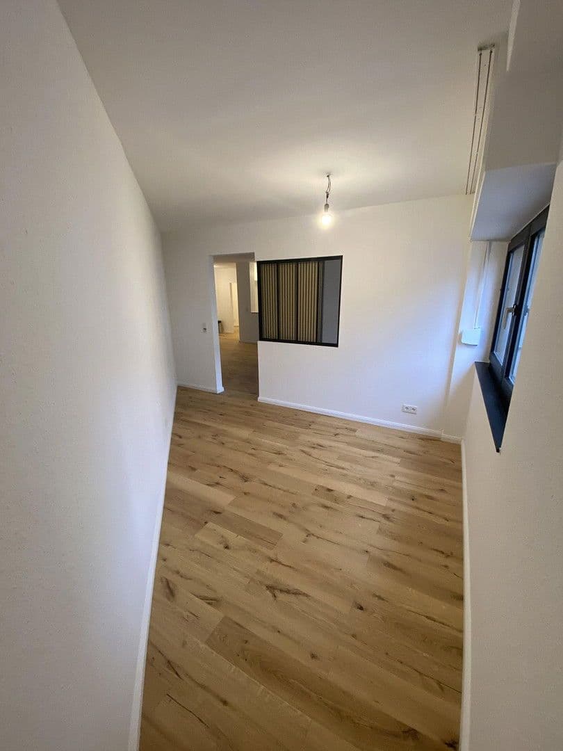 Prenájom bytu 1-izbový 55 m², Köln, Severné Porýnie - Westfálsko Prenájom bytu 1-izbový 55 m², Köln, Severné Porýnie - Westfálsko