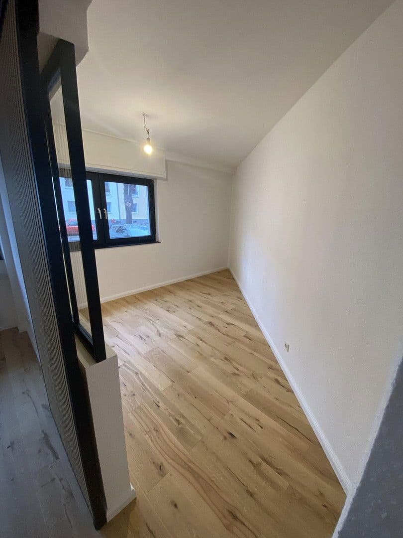 Prenájom bytu 1-izbový 55 m², Köln, Severné Porýnie - Westfálsko Prenájom bytu 1-izbový 55 m², Köln, Severné Porýnie - Westfálsko