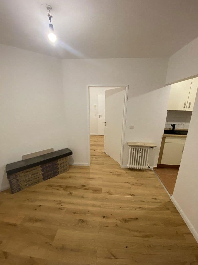 Prenájom bytu 1-izbový 55 m², Köln, Severné Porýnie - Westfálsko Prenájom bytu 1-izbový 55 m², Köln, Severné Porýnie - Westfálsko