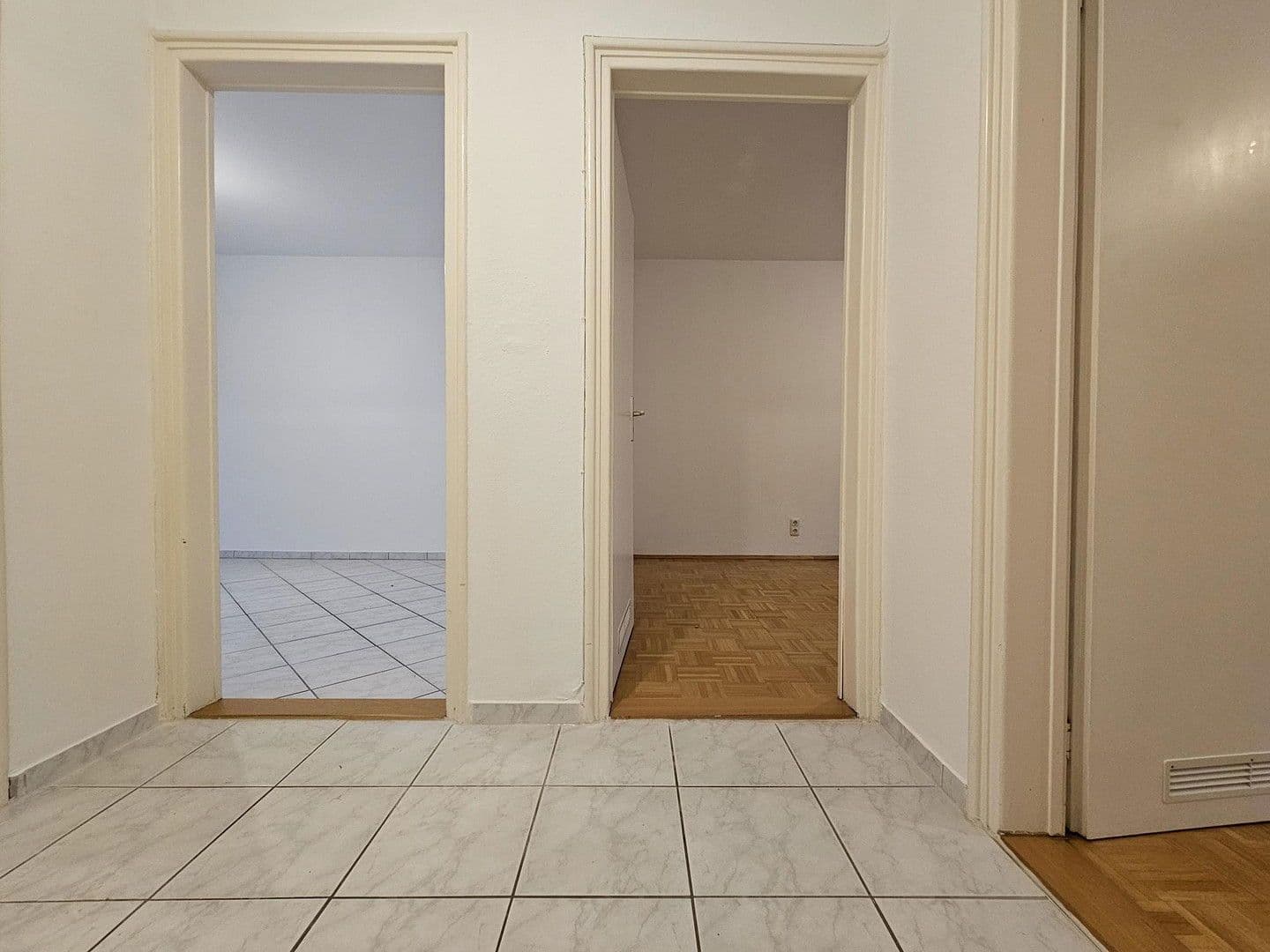 Prenájom bytu 2-izbový 47 m², Oberbiberger Straße 10, München, Bavorsko Prenájom bytu 2-izbový 47 m², Oberbiberger Straße 10, München, Bavorsko